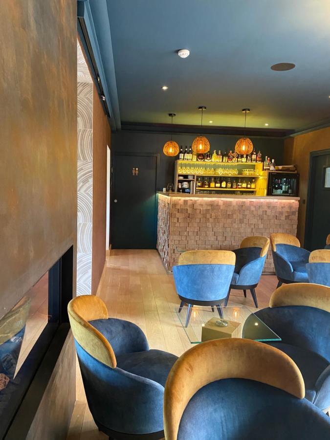 פאלז Hotel De La Poste מראה חיצוני תמונה
