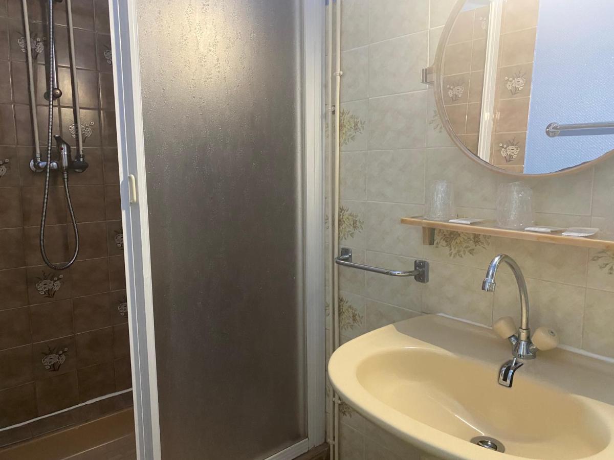 פאלז Hotel De La Poste מראה חיצוני תמונה