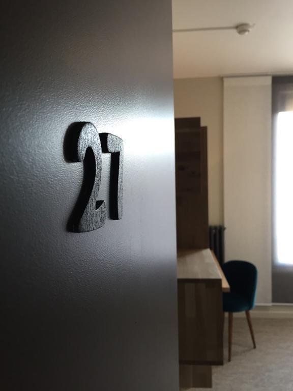 פאלז Hotel De La Poste מראה חיצוני תמונה